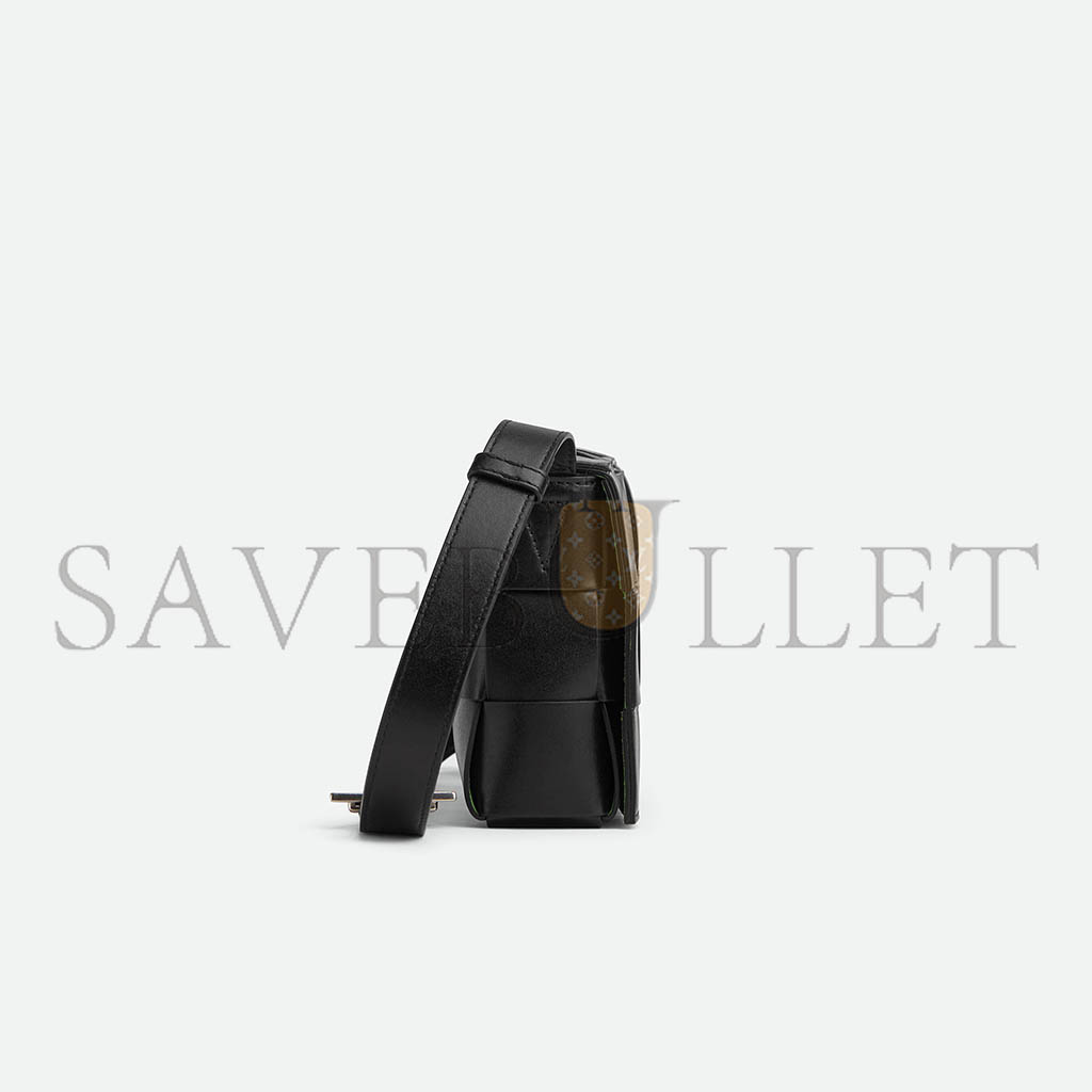 BOTTEGA VENETA CASSETTE 737950V29E01091 (23*15*5cm) BOTTEGA VENETA CASSETTE 737950V29E01091 (23*15*5cm)